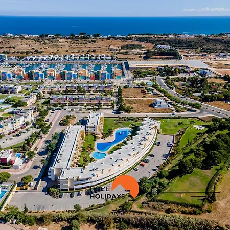 #323 Marina Pool & Views