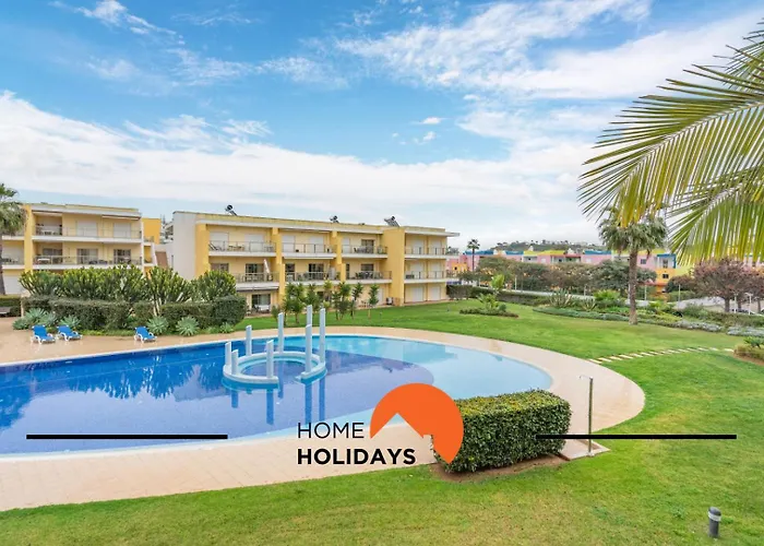 #323 Marina Pool & Views