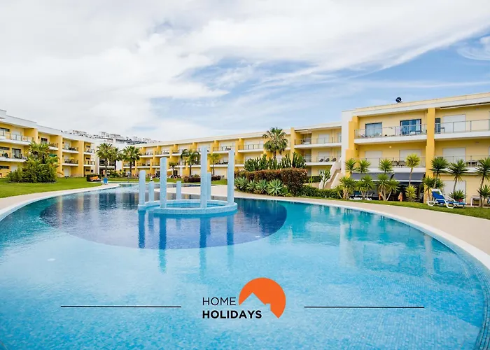 #323 Marina Pool & Views *