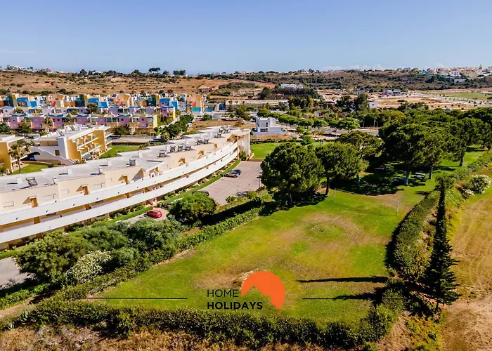 #323 Marina Pool & Views *