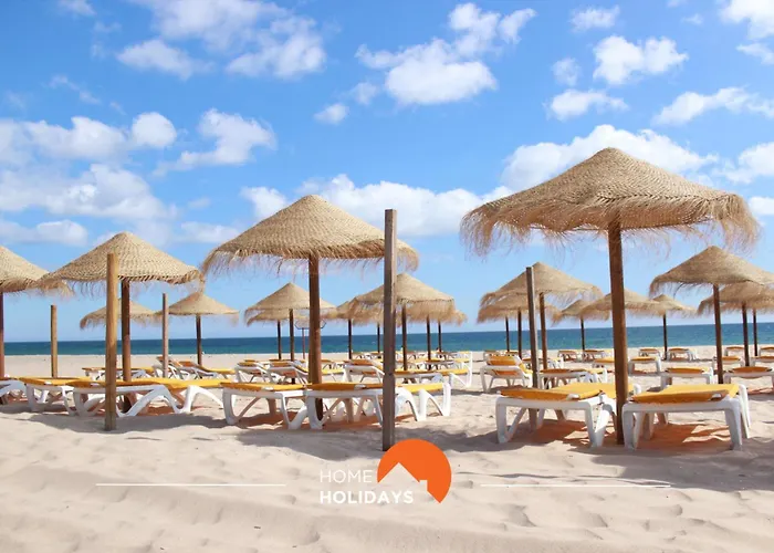 #323 Marina Pool & Views