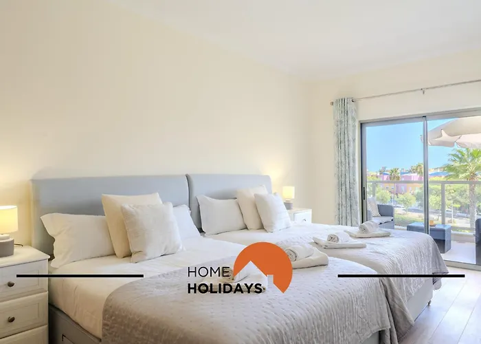 #323 Marina Pool & Views Apartment