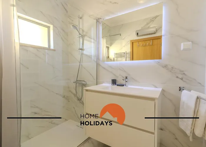 #323 Marina Pool & Views Albufeira