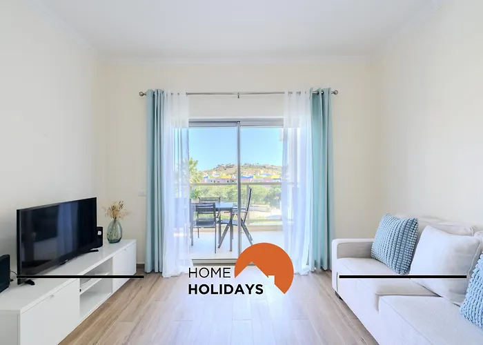 #323 Marina Pool & Views * Albufeira